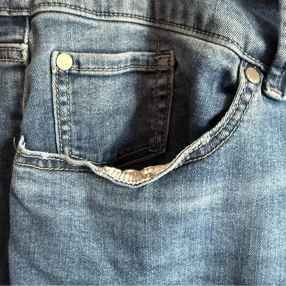 🛍️Torrid Super Soft High-Rise Skinny Jeggings – Size 28T - Picture 5 of 10